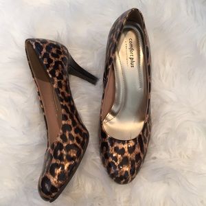 Mid-height Cheeta Print Heels